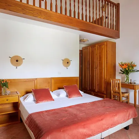 Fattoria Belvedere ホテル