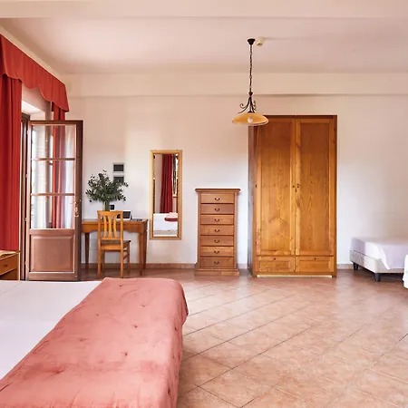 Fattoria Belvedere ホテル